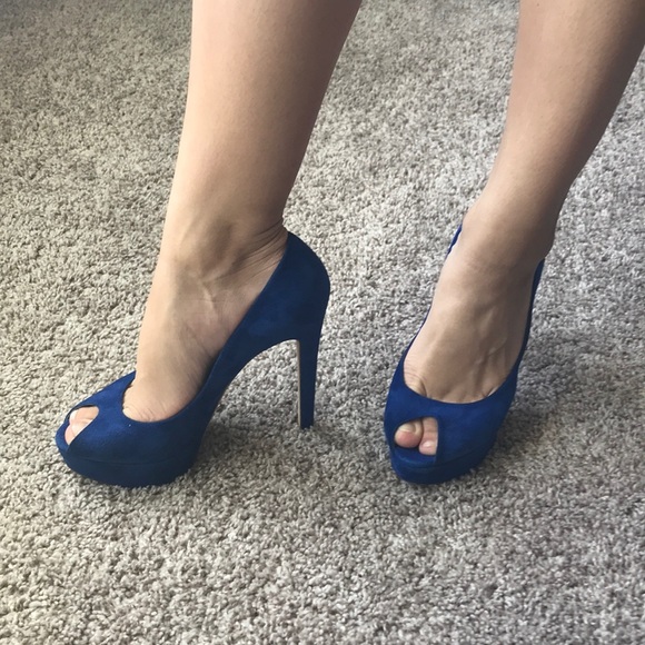 CHRISTIAN DIOR BLUE SUEDE PUMPS - Picture 1 of 8